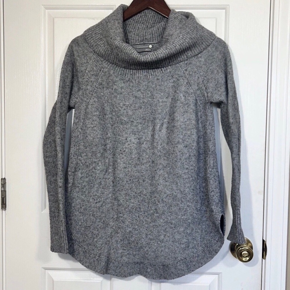 Anthropologie Gray Cowl Neck Pullover Sweater Size M Ribbed Knit Sharkbite Hem
